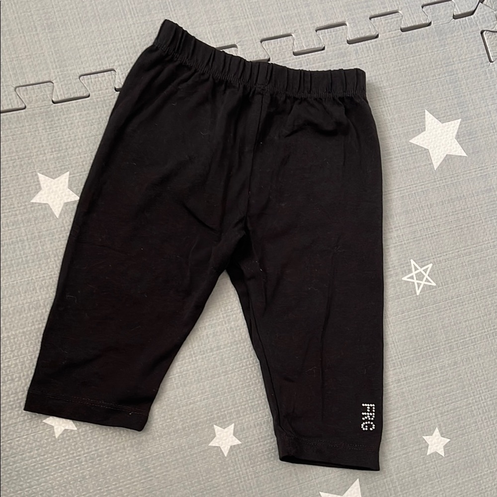 BOGO Fragolita - Black Capris, Size 4